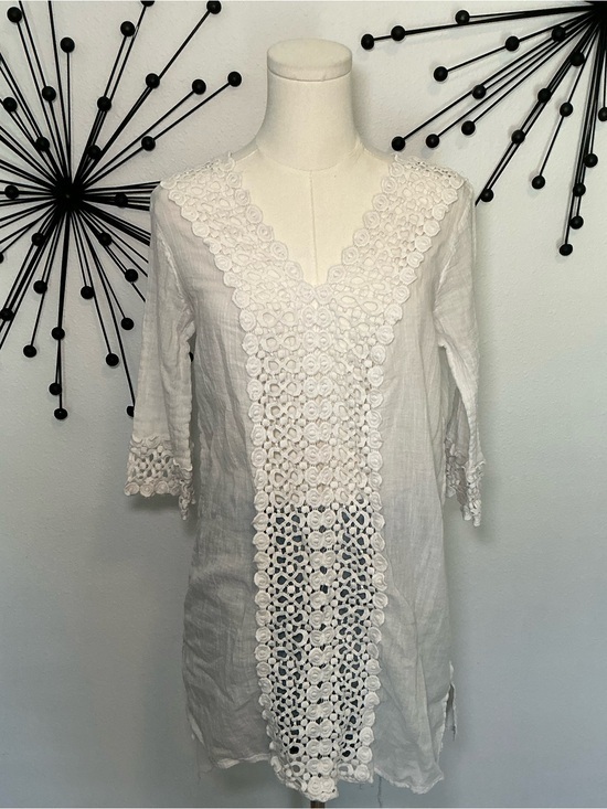 Club Z Collection Tops - Club Z Collection White Crochet Lace Tunic Cover Up Boho Small